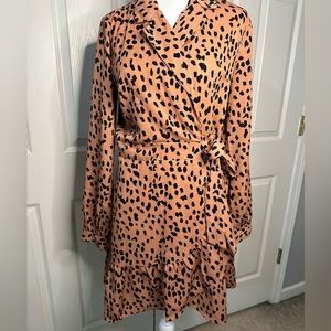 IVIVI, Wrap Dress, Animal Print, Ruffle Hem, long sleeves, Size Large